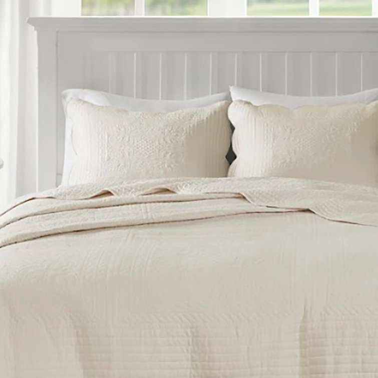 Beige King Microfiber Reversible Quilt Set with Scalloped Edges