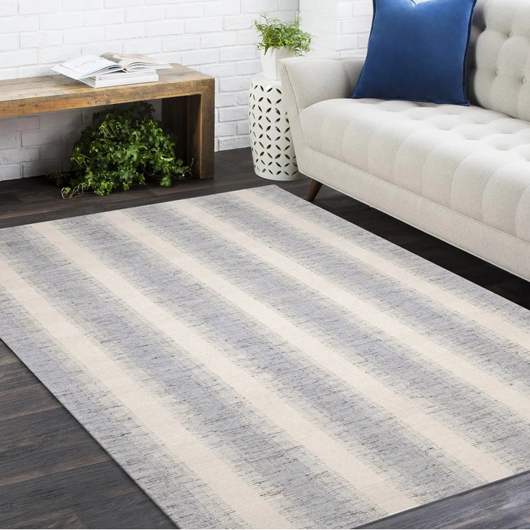 Levi Handwoven Wool Gray Flatweave 8' x 10' Area Rug