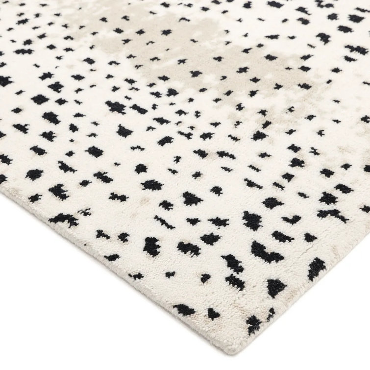 Louis Ivory 8' x 10' Hand-Knotted Wool Animal Print Area Rug