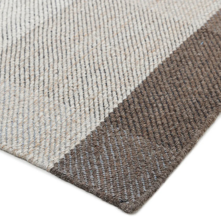 Elysian Gray 8' x 10' Handwoven Wool Blend Easy-Care Rug