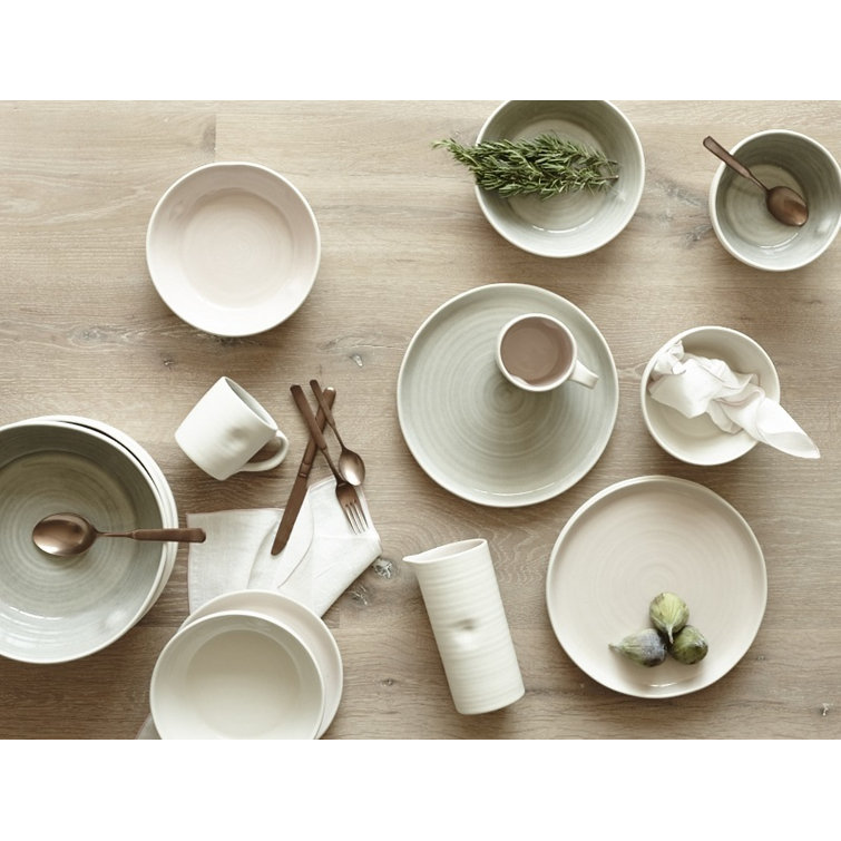White Ceramic 16-Piece Dinnerware Set, Service for 4