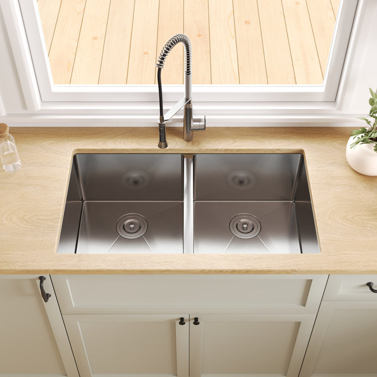 DeerValley 33'' Stainless Steel Double Bowl Undermount Kitchen Sink