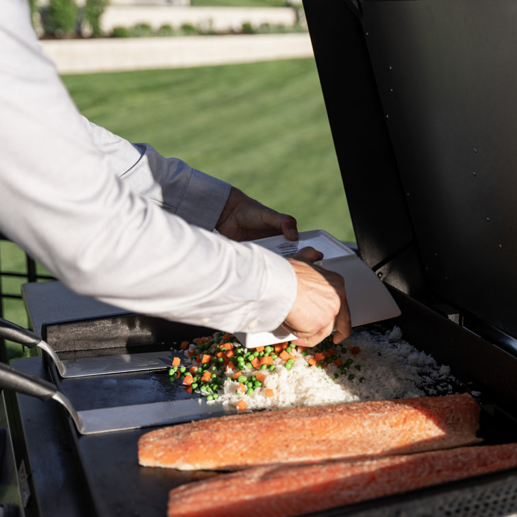 Blackstone 28" Stainless Steel Built-In Griddle with Insulation Jacket