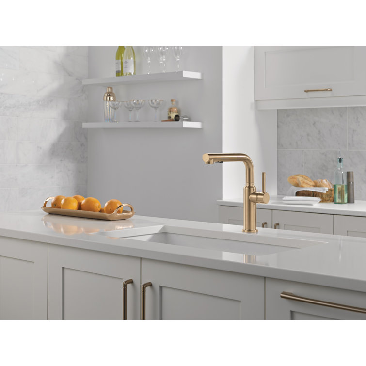 Champagne Bronze Single Handle Pull-Out Kitchen Faucet
