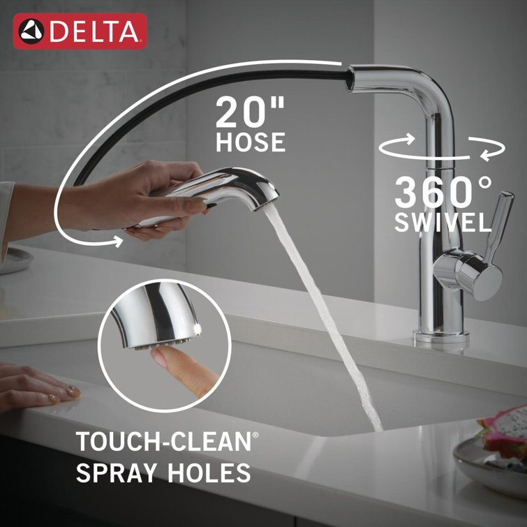 Chrome Single Handle Pull-Out Sprayer Kitchen Faucet