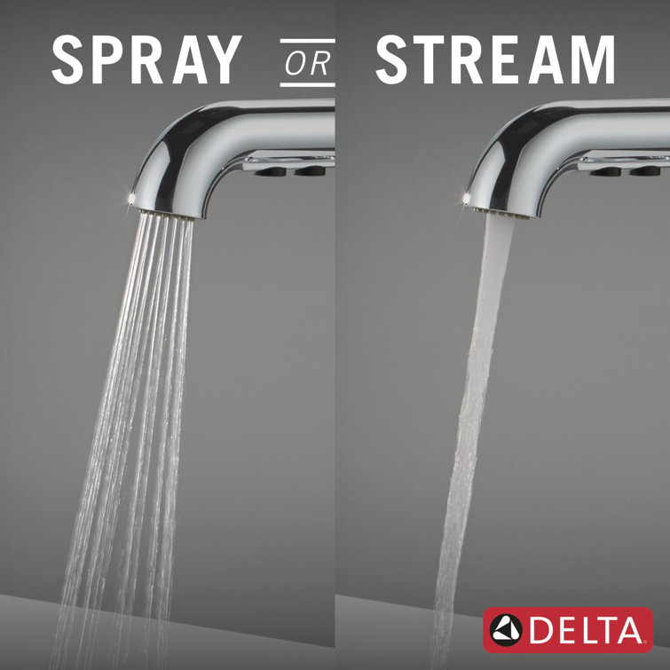 Chrome Single Handle Pull-Out Sprayer Kitchen Faucet