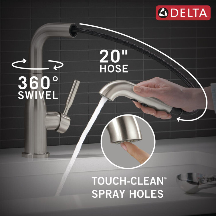Almari Stainless Steel Pull-Out Kitchen Faucet with Magnetic Docking