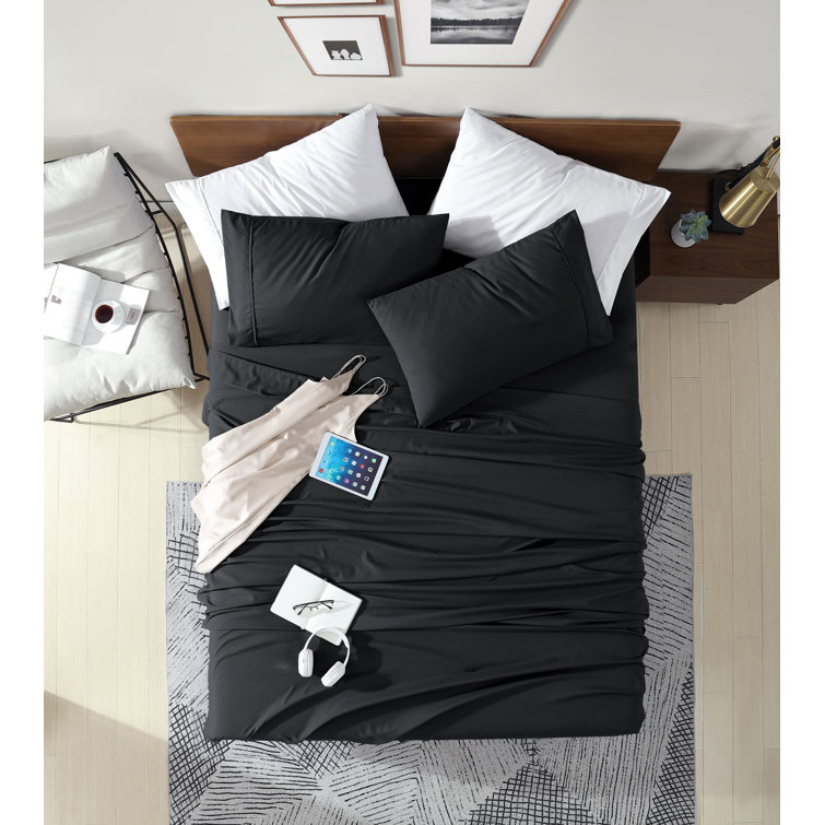 Full Black Ultra Soft Microfiber Sheet Set