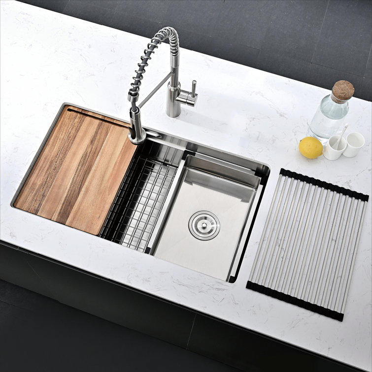 32'' Brushed Stainless Steel Undermount Workstation Kitchen Sink