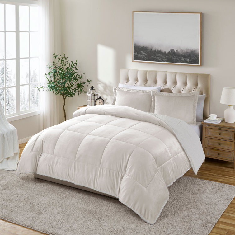 Ivory Queen Reversible Faux Fur Comforter Set