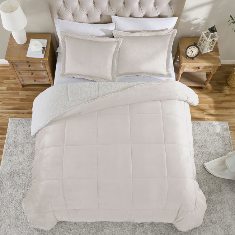 Ivory Queen Reversible Faux Fur Comforter Set