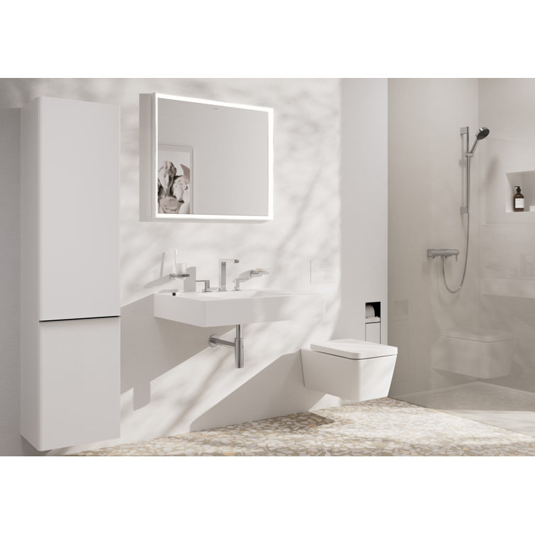 Polished Chrome Single Handle High Arc Bathroom Faucet