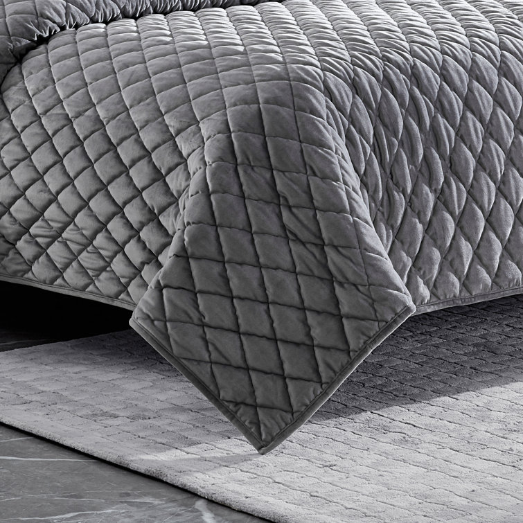 Charcoal Velvet Diamond Reversible Queen Quilt Set