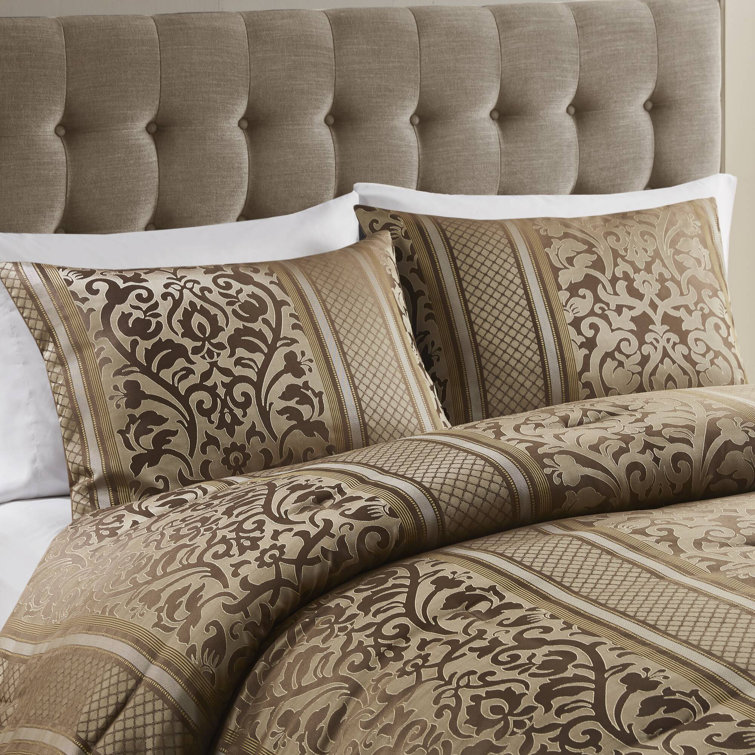 Full Brown Jacquard Microfiber Comforter Set with Throw Pillows