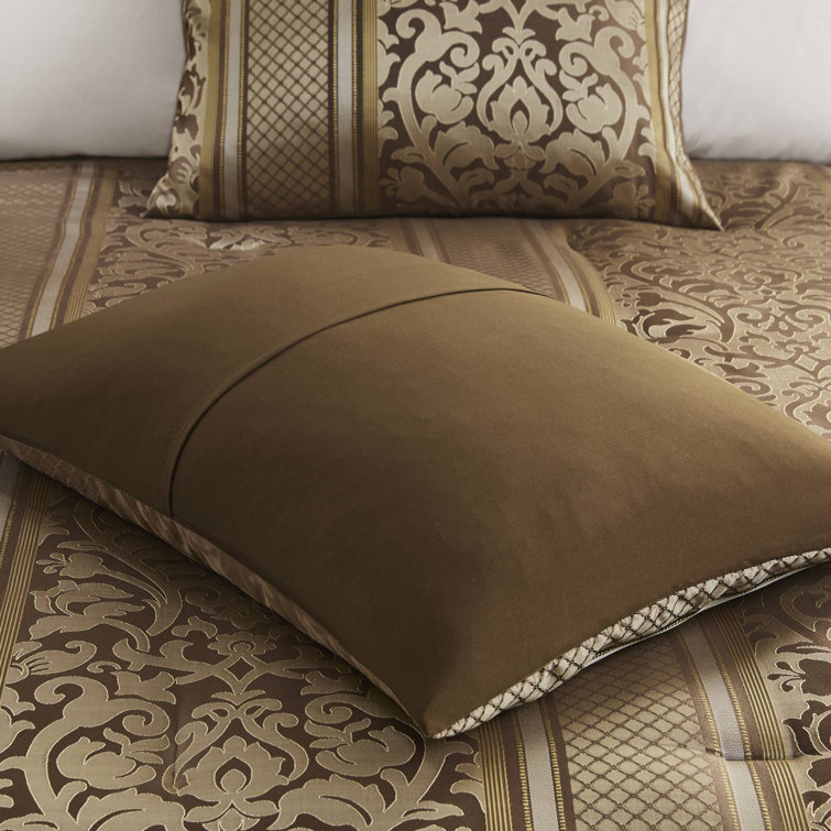 Full Brown Jacquard Microfiber Comforter Set with Throw Pillows