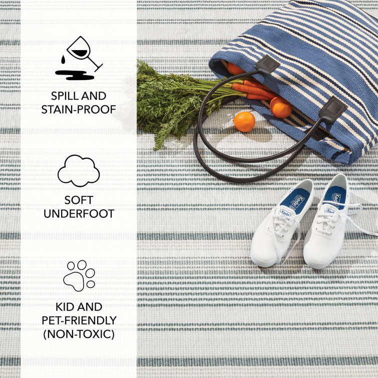 Gray and White Striped Machine Washable Rug, 5' x 8'