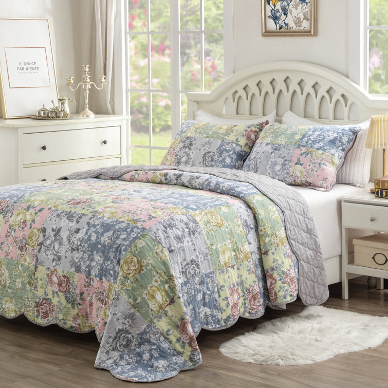 Gray Floral Patchwork Cotton Full Quilt Set
