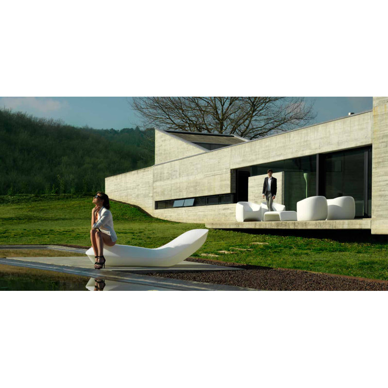 White Single Chaise Lounge with Cushions