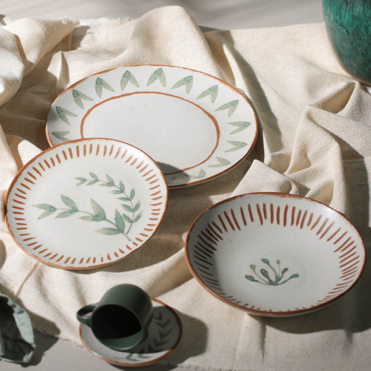 Ivory Handcrafted Porcelain Dessert Plates with Leaf Design, Set of 6