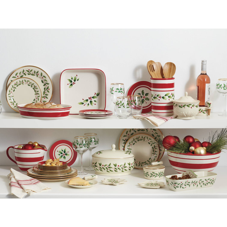 Lenox Holiday 12-Piece Porcelain Dinnerware Set with Gold Detailing