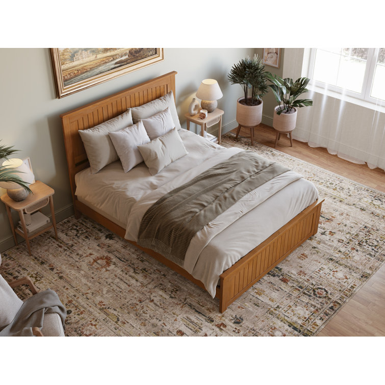 Nantucket Light Toffee Queen Solid Wood Platform Bed with Headboard