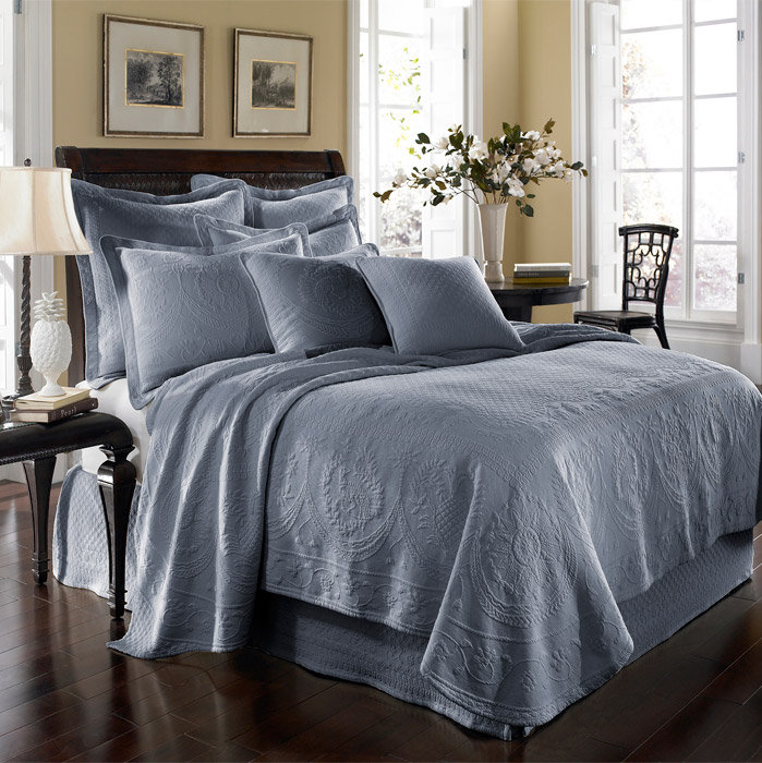 Charleston Classic Gray King Cotton Reversible Coverlet