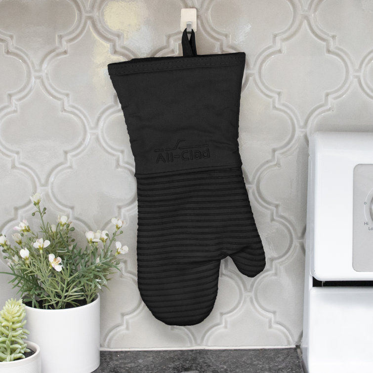 Black Silicone Pot Holder and Oven Mitt Set