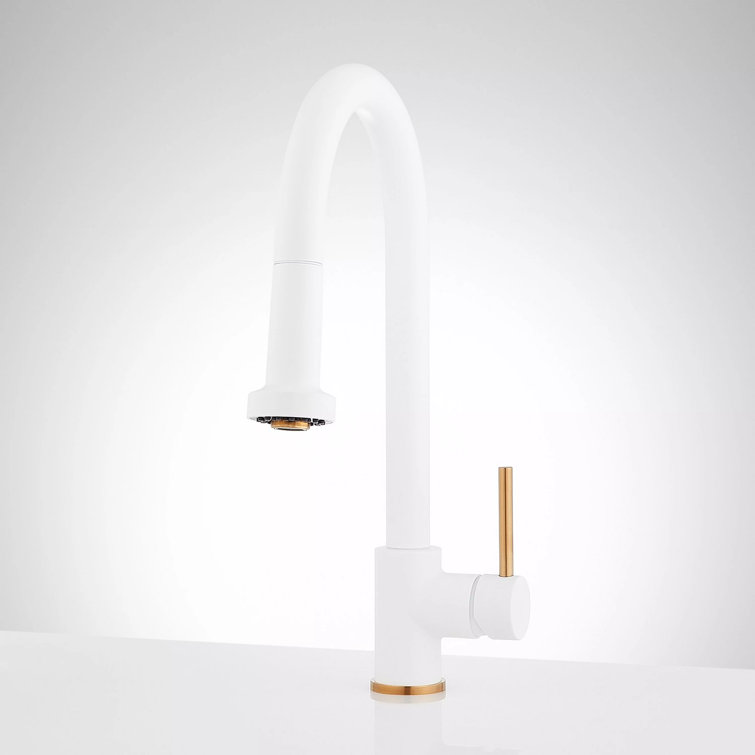Matte White and Brushed Gold Single Handle Pull-Down Kitchen Faucet
