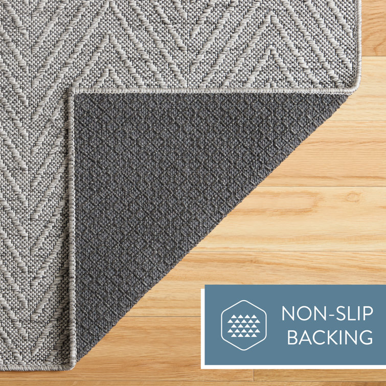 Gray Round Herringbone Washable Synthetic Area Rug