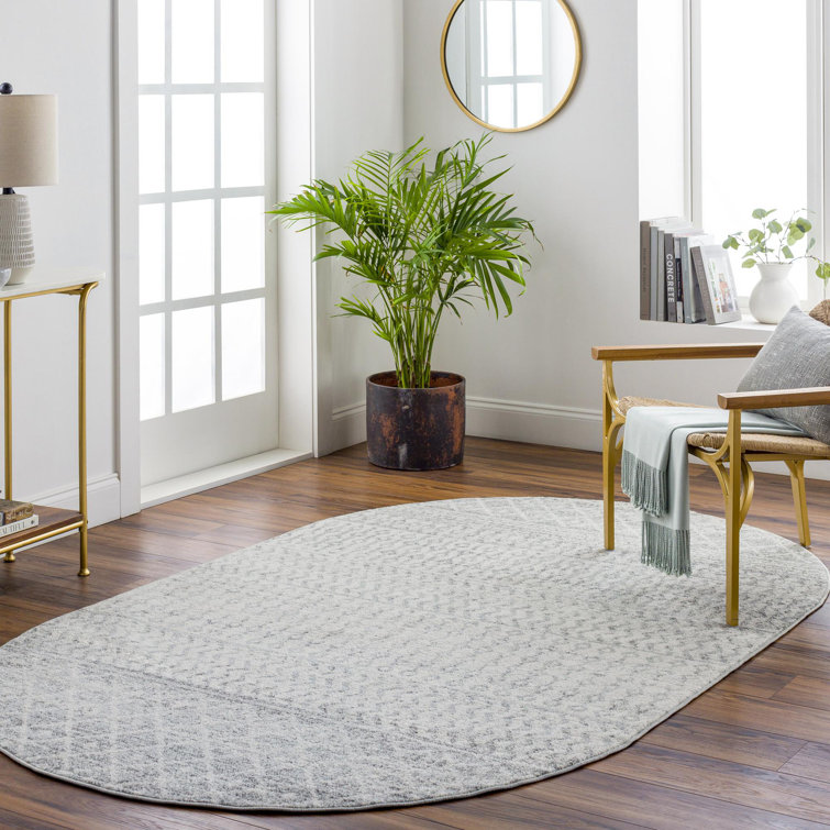 Kenmore Oval Light Gray and White Synthetic Area Rug