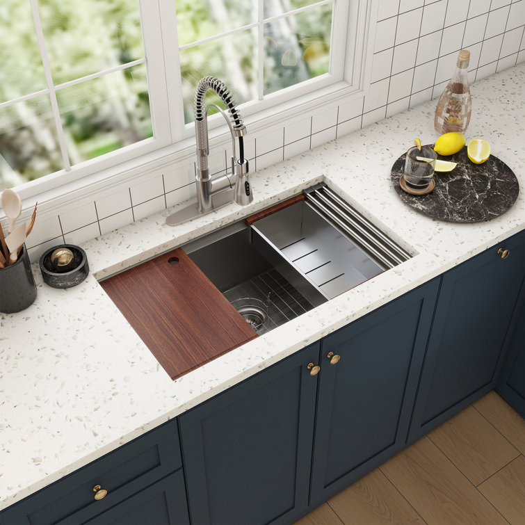 32'' Stainless Steel Undermount Kitchen Sink with Faucet and Accessories