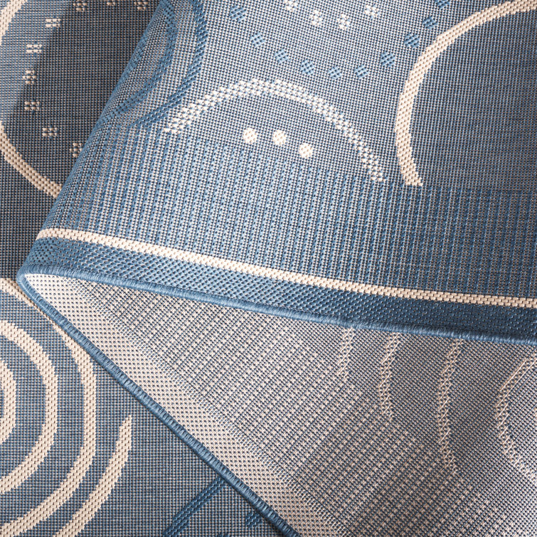 Rectangular 5' x 7' Blue and Natural Cotton Synthetic Rug