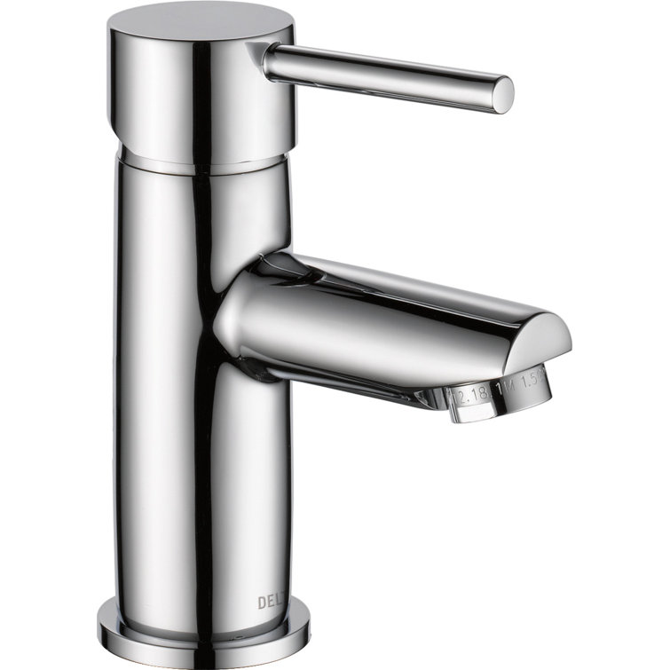 Modern Chrome Single Handle Bathroom Faucet with Drain Assembly