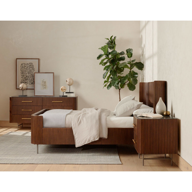 Contemporary Terra Brown Oak Queen Panel Bed with Headboard