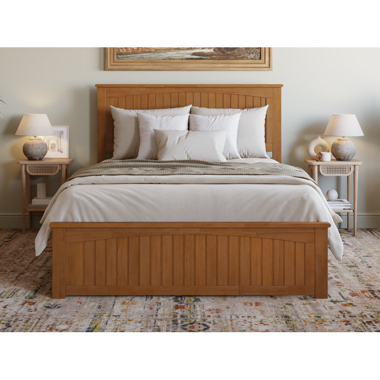 Nantucket Light Toffee Queen Solid Wood Platform Bed with Headboard