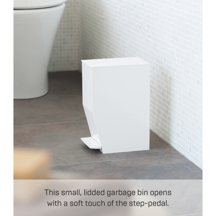 White Plastic Pedal Step Trash Can with Handle