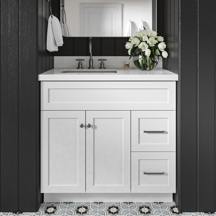 37'' White Rubberwood Single Bathroom Vanity with Quartz Top