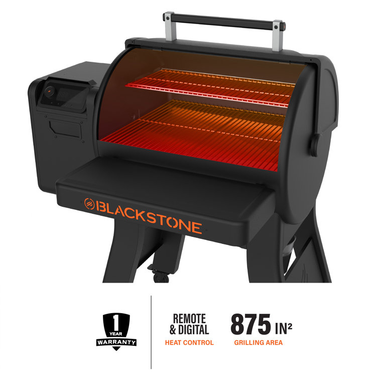 Black Painted Steel 900 Pellet Grill with Stainless Steel Cooking Surface