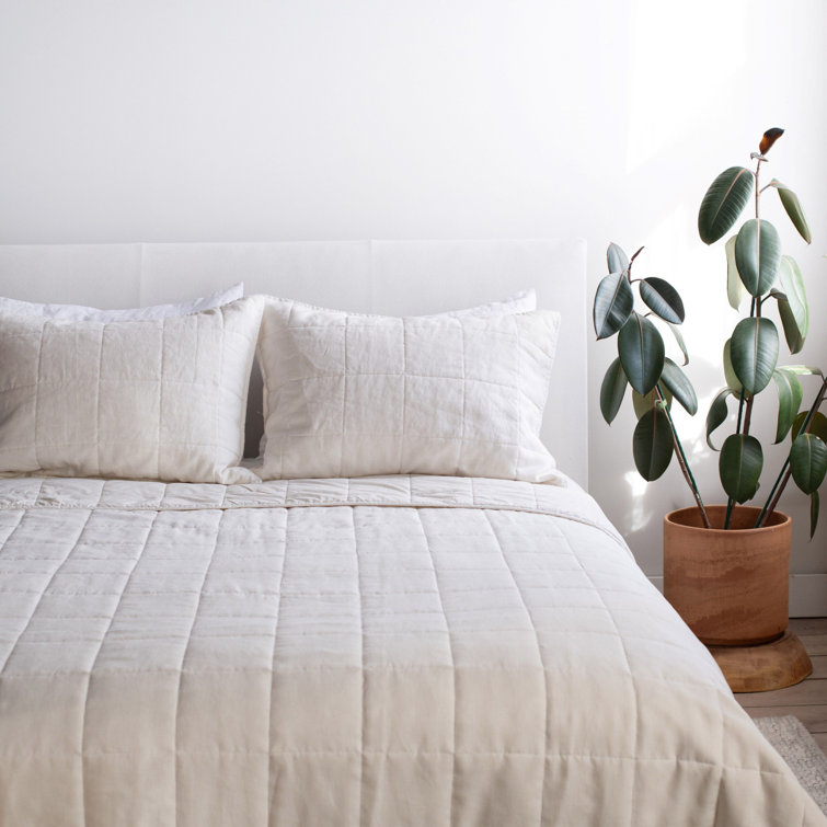 Cream Cotton and Linen Quilted King Sham Set