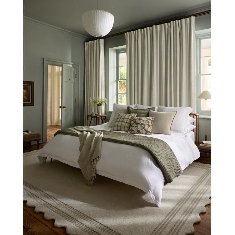 Ivory and Grey Hand-Tufted Wool Rectangular Area Rug 9'-3" x 13'