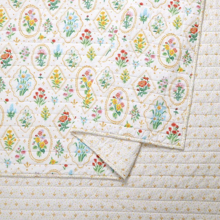 White Floral Reversible Cotton Full Quilt Set