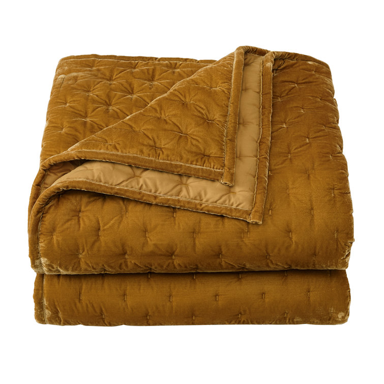 Saffron Velvet Queen Quilt Set with Standard Shams