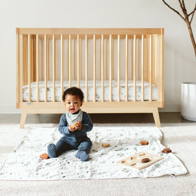 Natural Beechwood 3-in-1 Convertible Crib with Adjustable Height