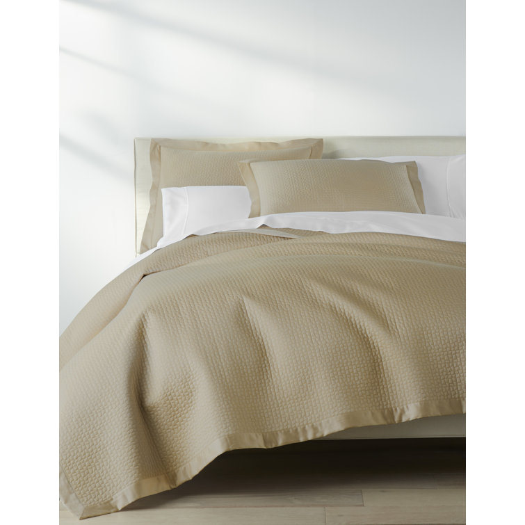 Pearl Queen Quilted Cotton Coverlet with Poly Fiber Fill