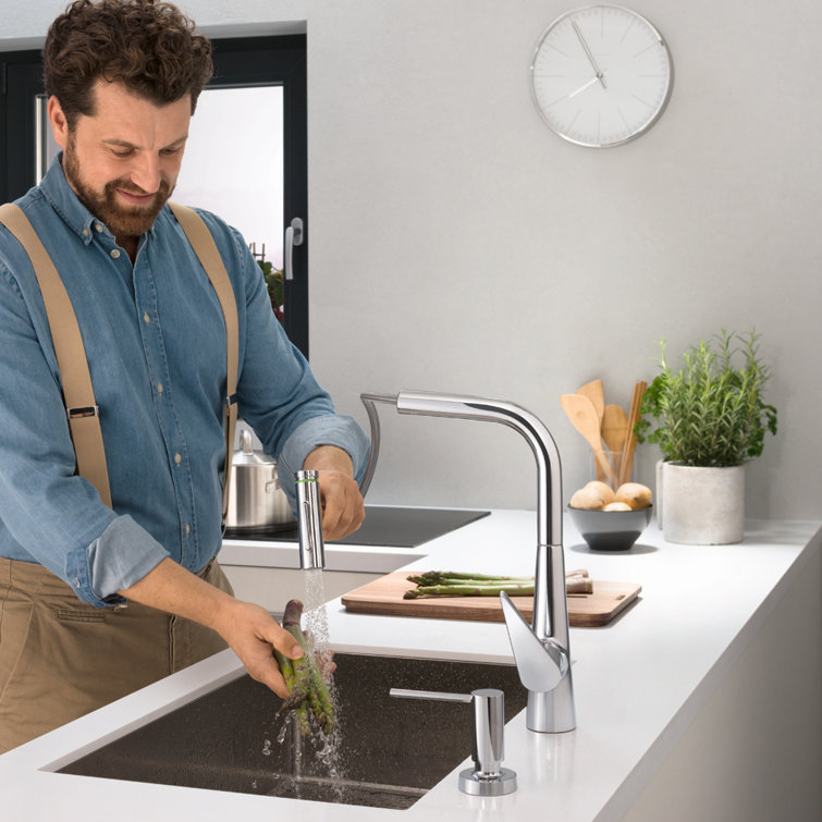 Chrome Brass Pull-Out Spray Deck Mounted Kitchen Faucet