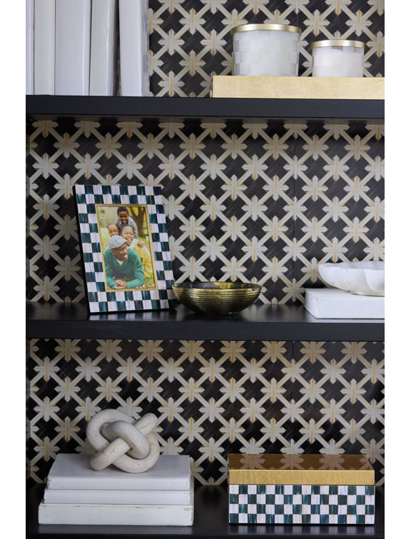 Black and White Checkered Lacquer 4x6 Photo Frame with Gold Trim