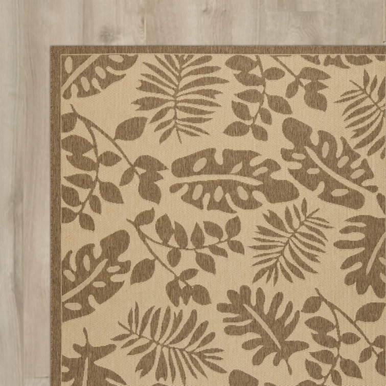 Luana Paradise Floral Tufted Viscose 92" x 64" Area Rug