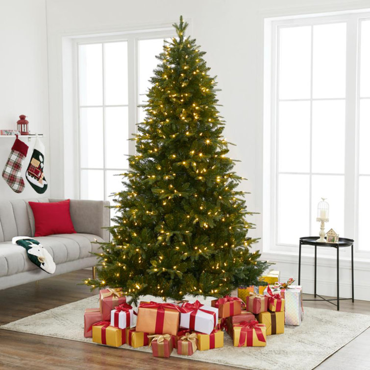 Traditional 4.5ft Prelit Artificial Christmas Tree with Warm Lights and Metal Stand