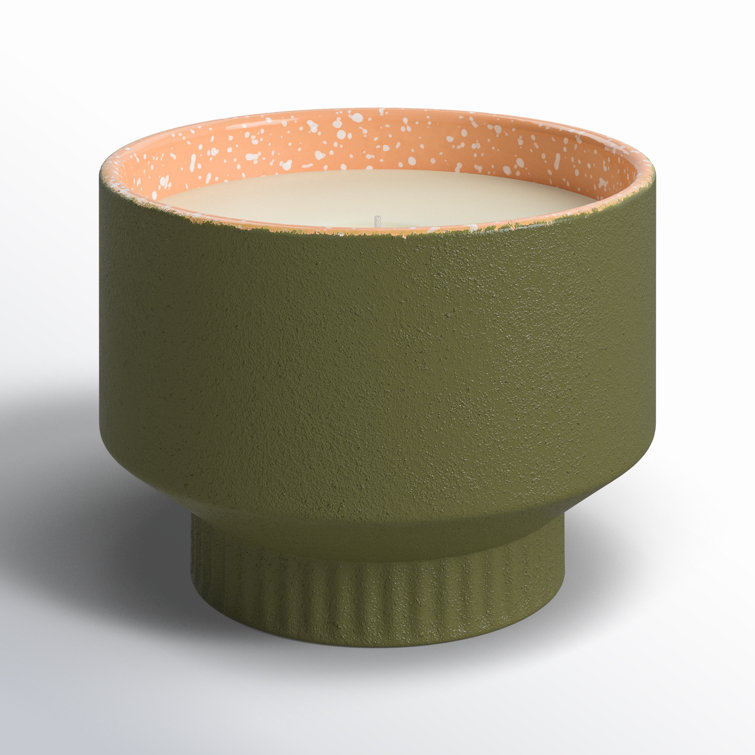Verde Ceramic Candle with Black Pepper & Hemp Scent