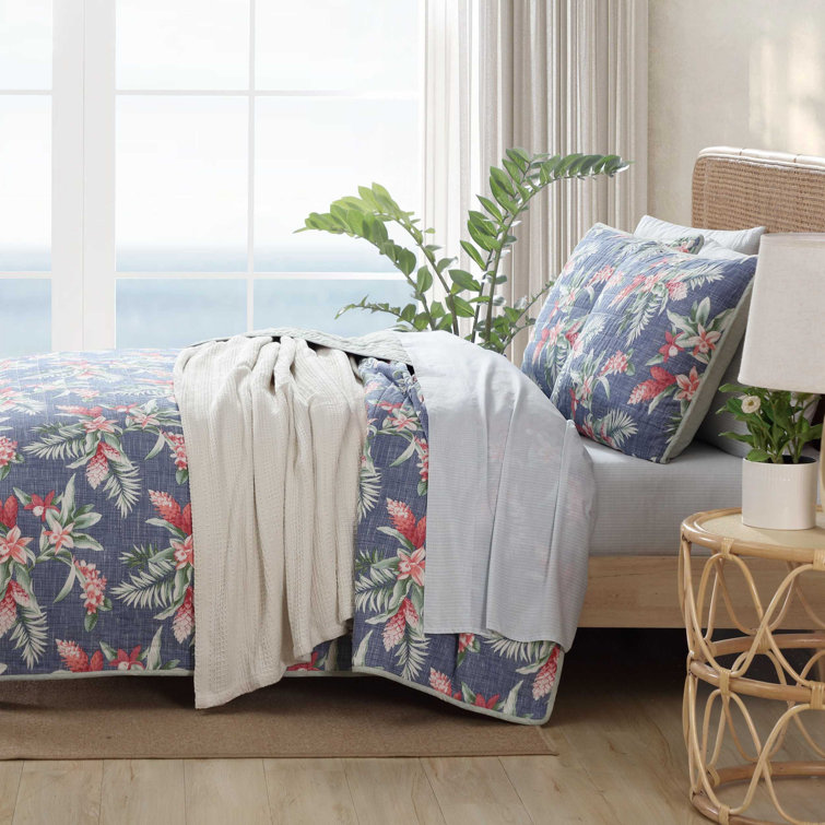 Navy Cotton Reversible King Quilt Set with Botanical Print